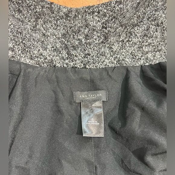 NWOT Ann Taylor Open Front Black & White Boucle tweeded Jacket Size Small - Picture 5 of 8